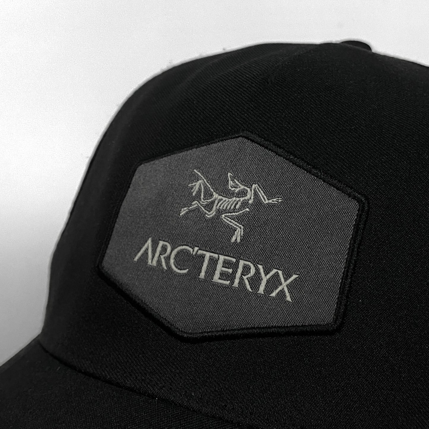 ARC'TERYX Logo Trucker Kappe