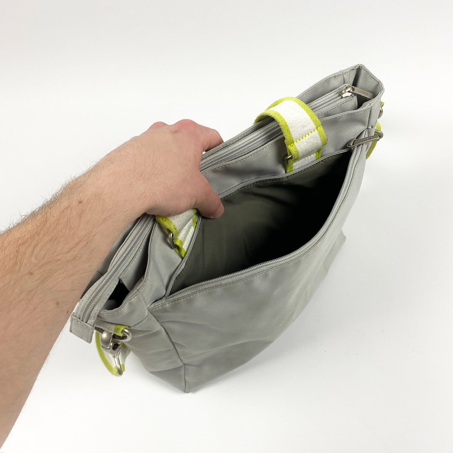 LACOSTE Handtasche / Umhängetasche