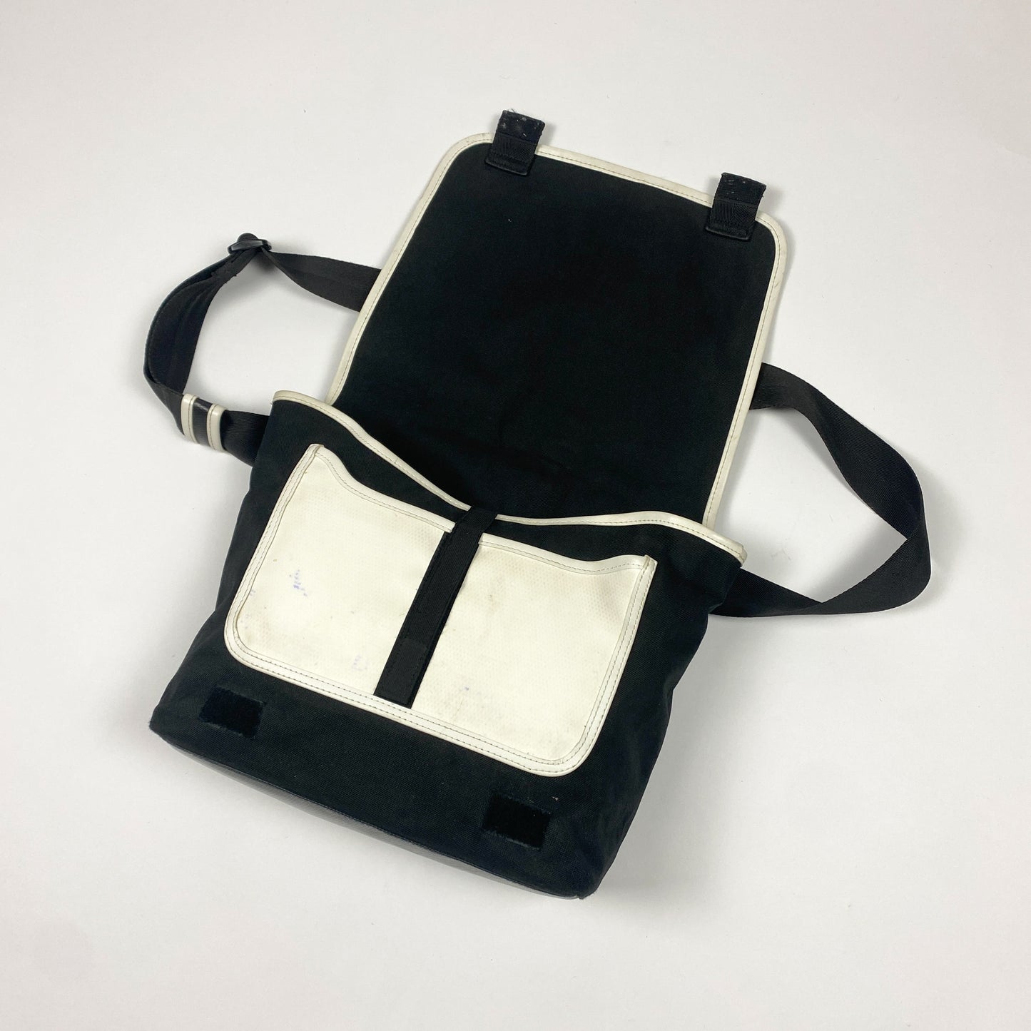 LACOSTE Umhängetasche