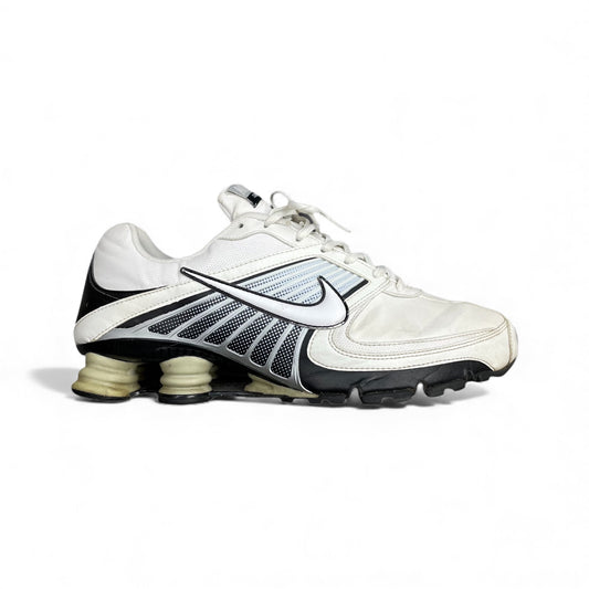 NIKE Shox